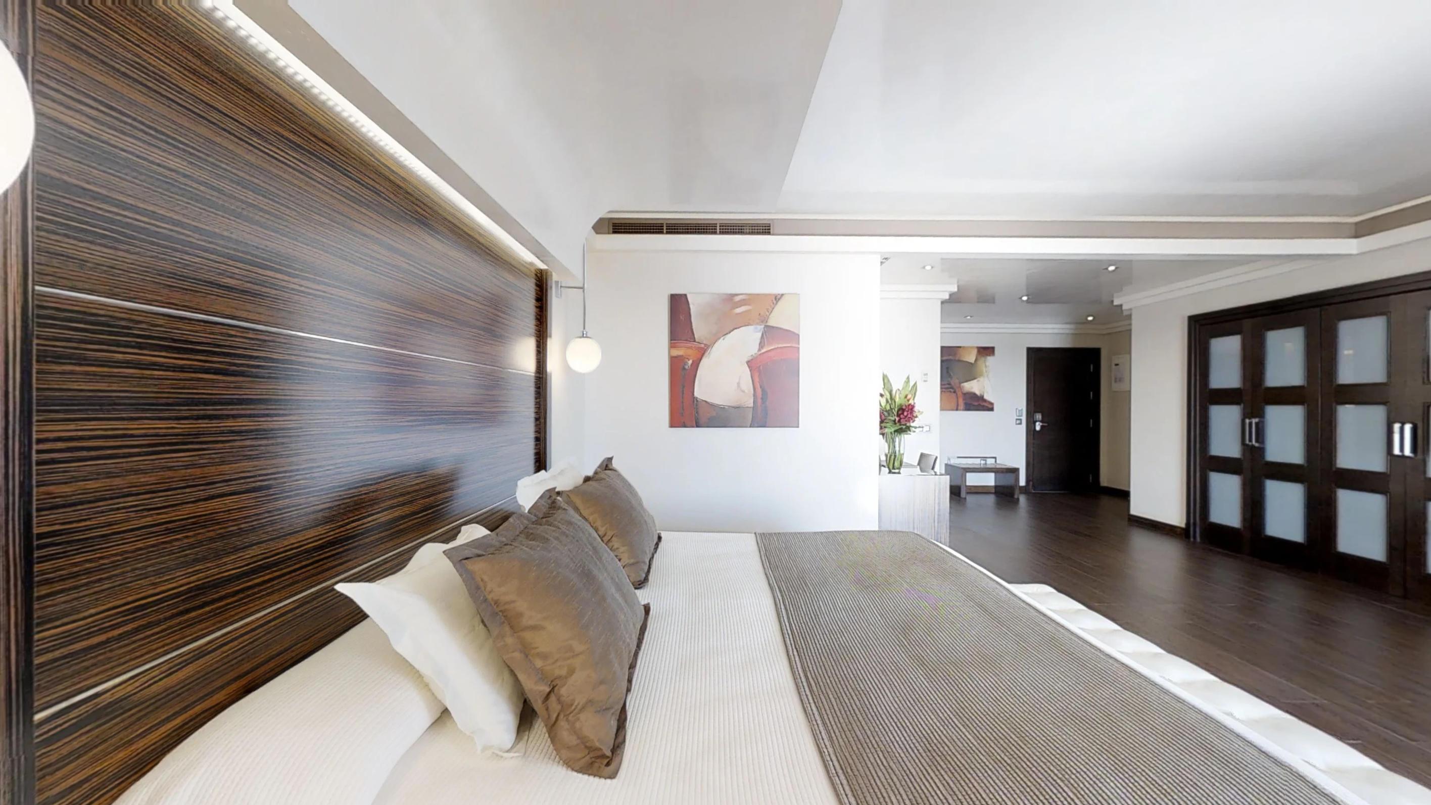 Hotel Vincci Seleccion Aleysa Benalmádena Exteriér fotografie A bedroom at the Mandarin Oriental