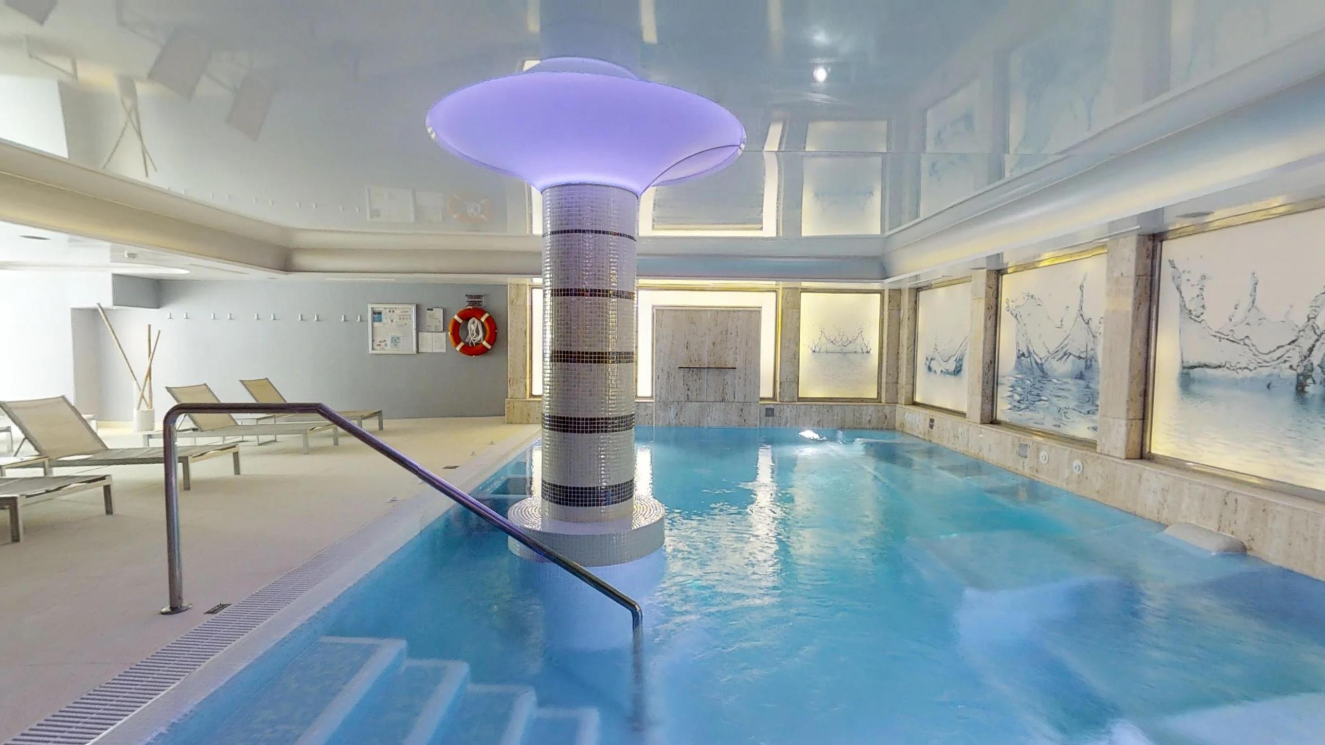Hotel Vincci Seleccion Aleysa Benalmádena Exteriér fotografie The swimming pool at the hotel